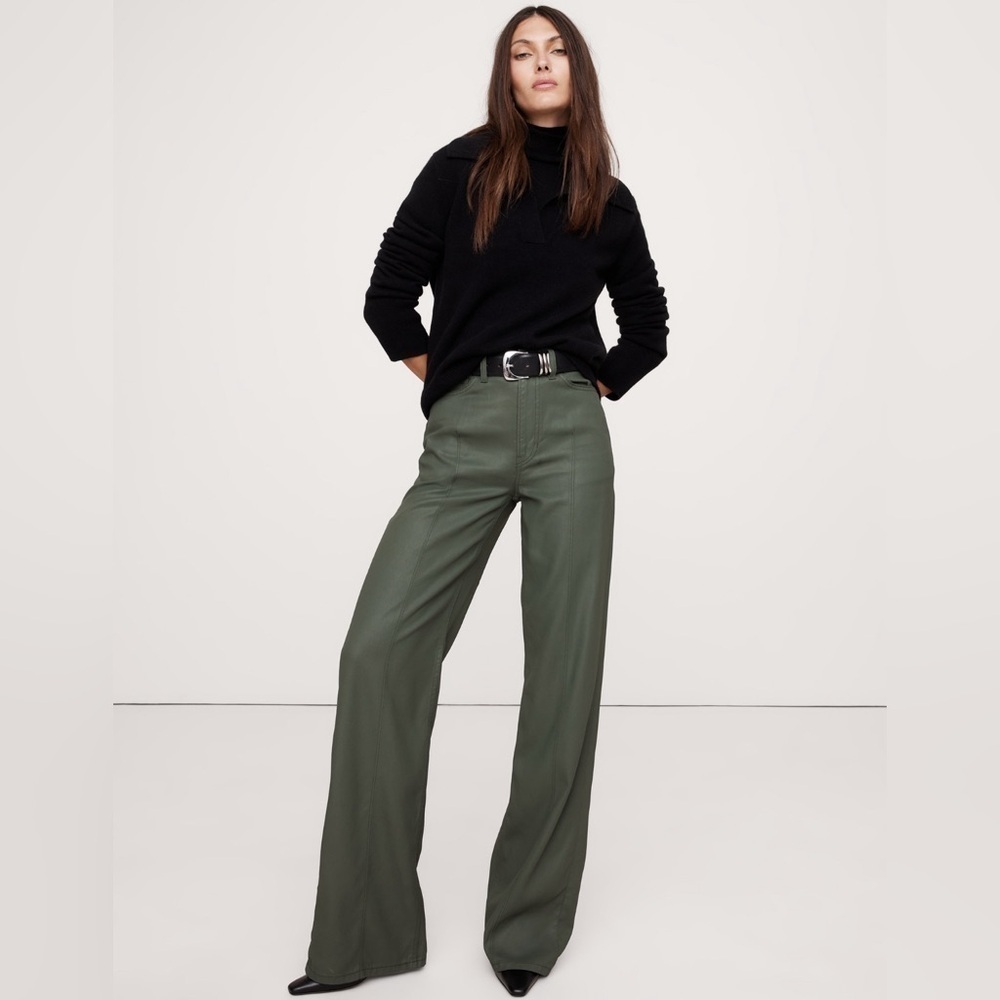 NWT! Banana Republic Green Nori The Coated Denim Pintuck Jean - Size 27 Petite 🩷